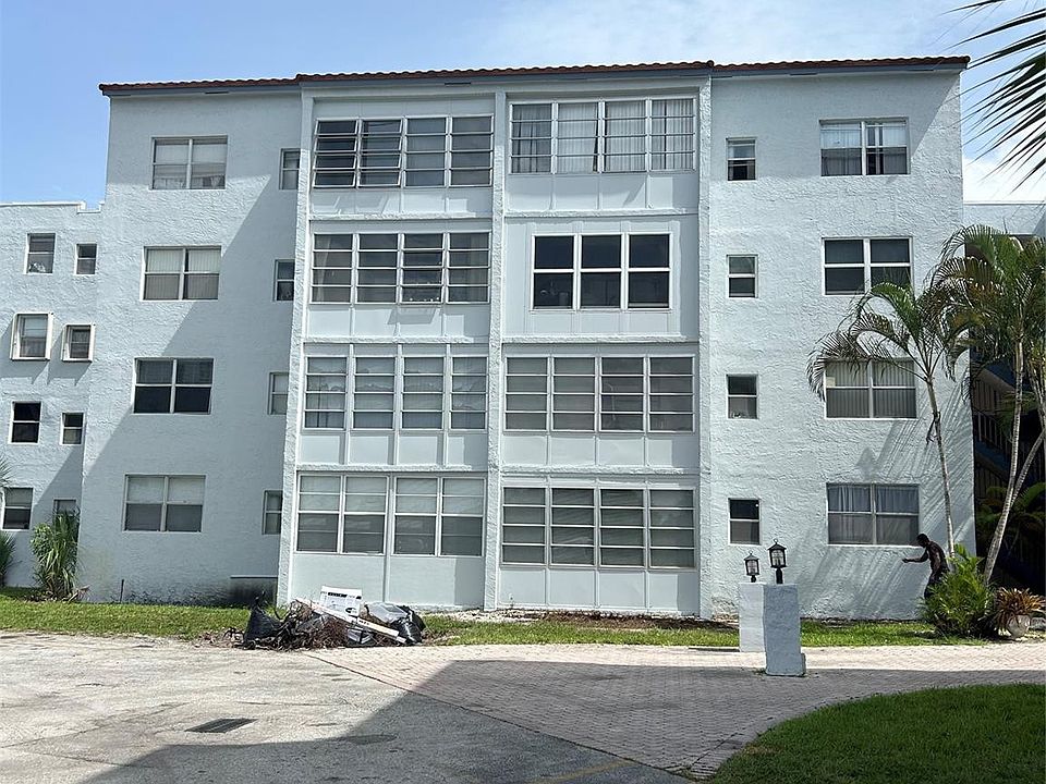 1st image of 2860 Somerset Drive #311k