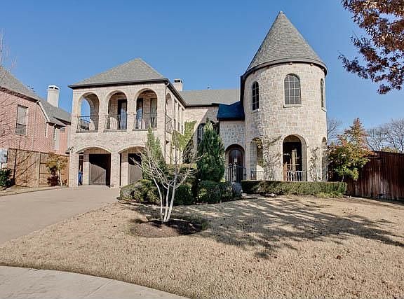2nd image of 179 Georgian Dr