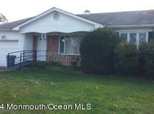 49 Northumberland Dr, Toms River, NJ