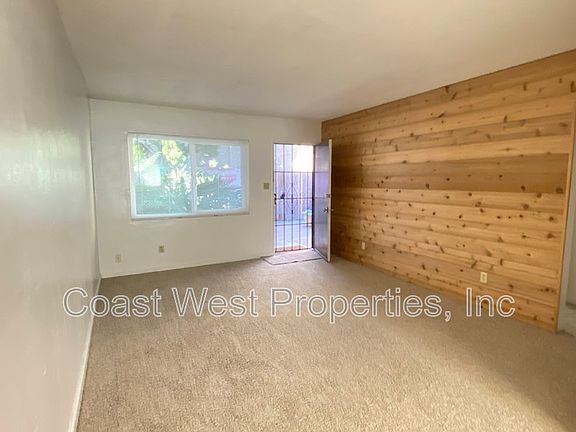 2nd image of 4826 Santa Cruz Ave #8