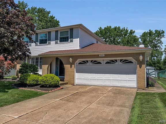 3rd image of 360 Forest Dr