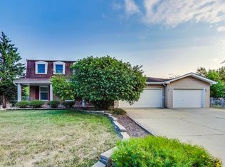 1594 Groton Ln, Wheaton, IL