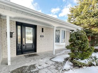 32 Castor Cres #9, Toronto, ON M1G 3R2