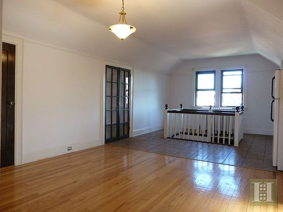 3rd image of 3727 89th St APT 3