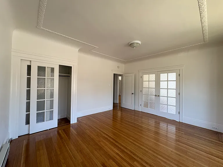 1803 Judah St #1 — Photo 10