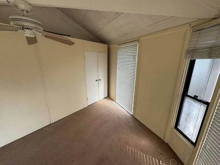 2932 Marion Way — Photo 7