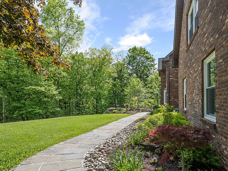 1117 Red Fox Rd — Photo 49