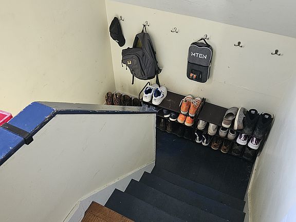4th image of 1212 Park Ave