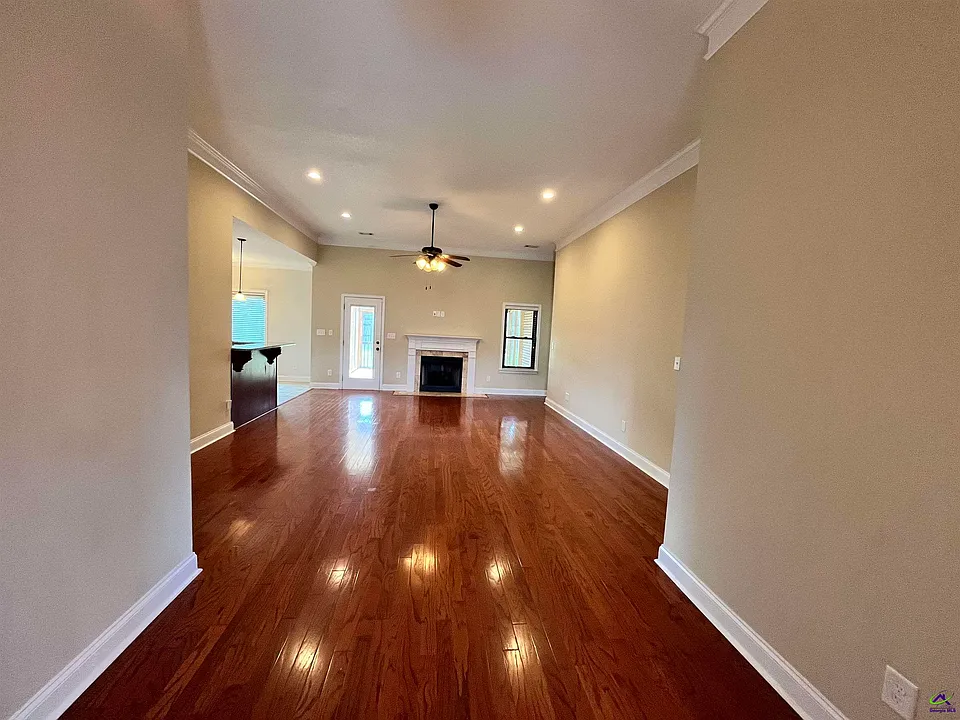 416 Hunts Landing Dr