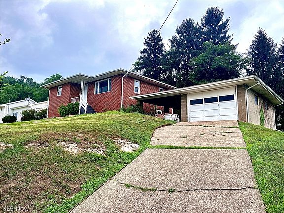 4th image of 809 Delia Ave