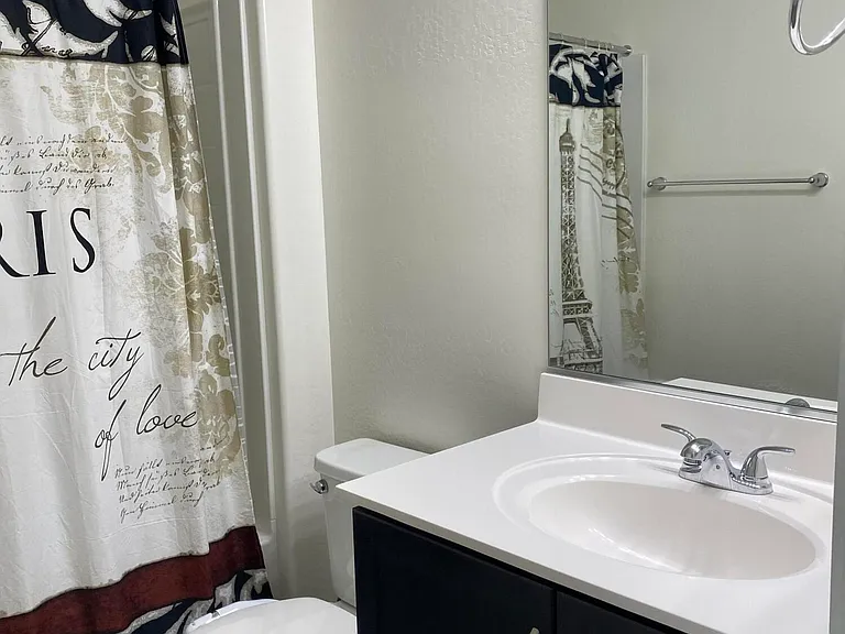2119 W Betty Elyse Ln — Photo 12
