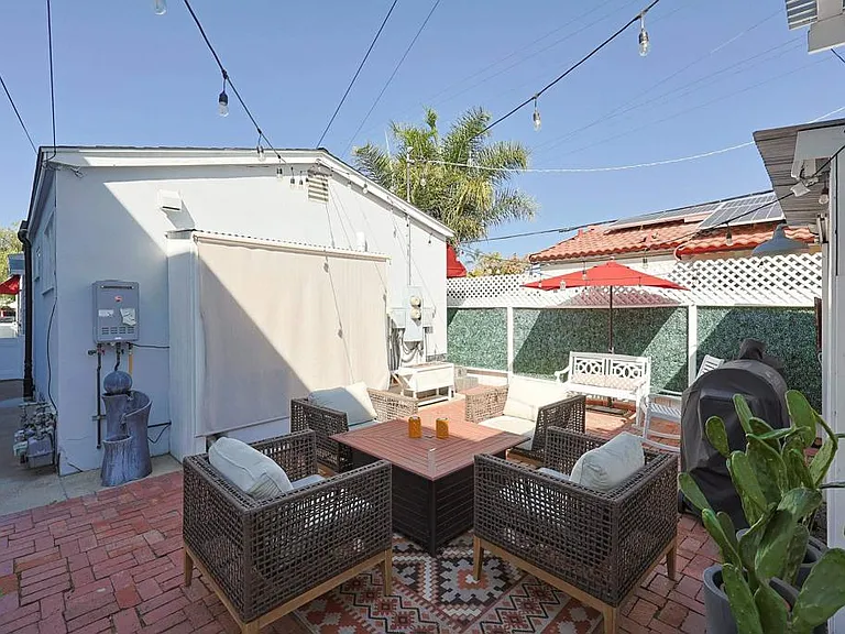 207 C Ave — Photo 29