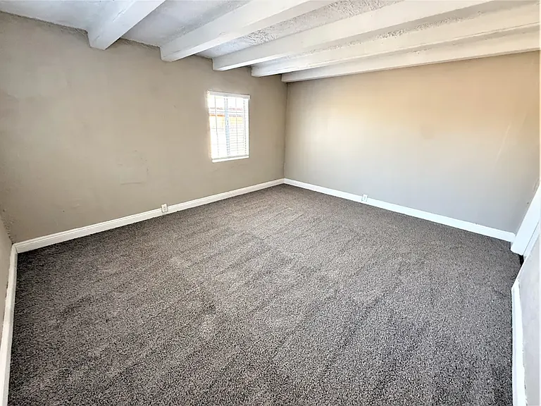 1232 W M St — Photo 6