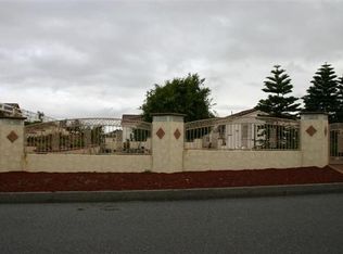 18638 Oak Park Dr, Riverside, CA 92504