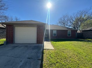 2221 Michigan St, New Braunfels, TX 78130
