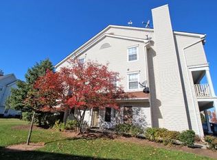 37 Inverness Dr #I037, Edison, NJ 08820