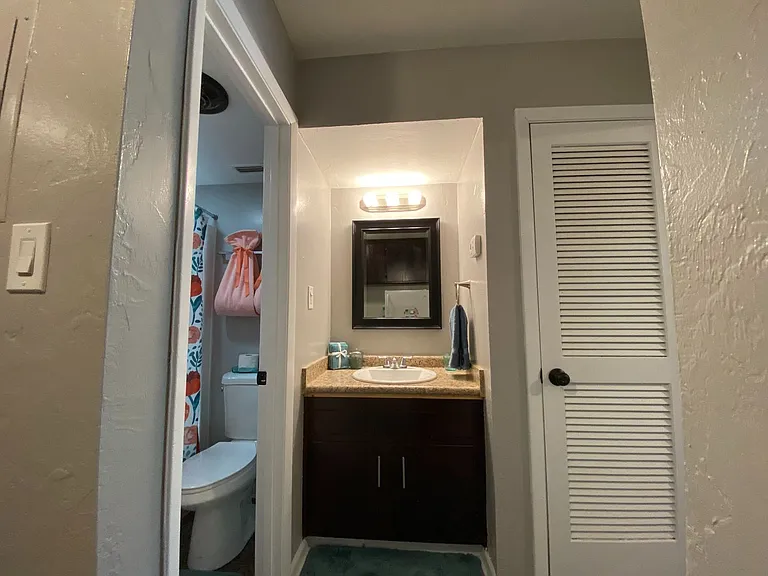 1215 Lee Ave — Photo 12