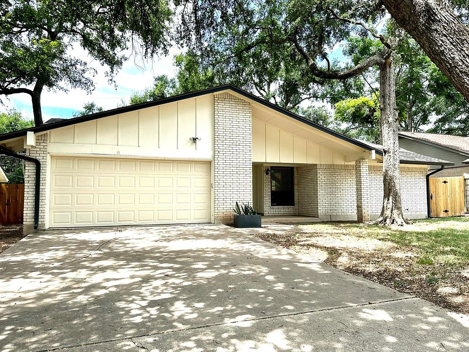 1st image of 4805 Gerona Dr