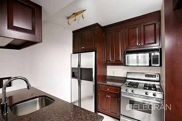 Rented by (Legacy) Elegran | media 3