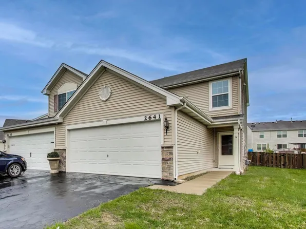 2641 Carlisle Ln, Hampshire, IL 60140