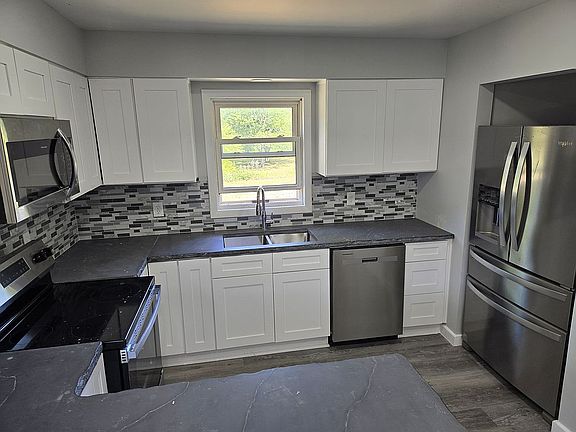 2nd image of 4351 Eagleson Rd