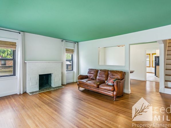 602 S Crestway Ave, Wichita, KS 67218