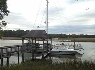 8727 Middleton Point Ln, Edisto Island, SC 29438