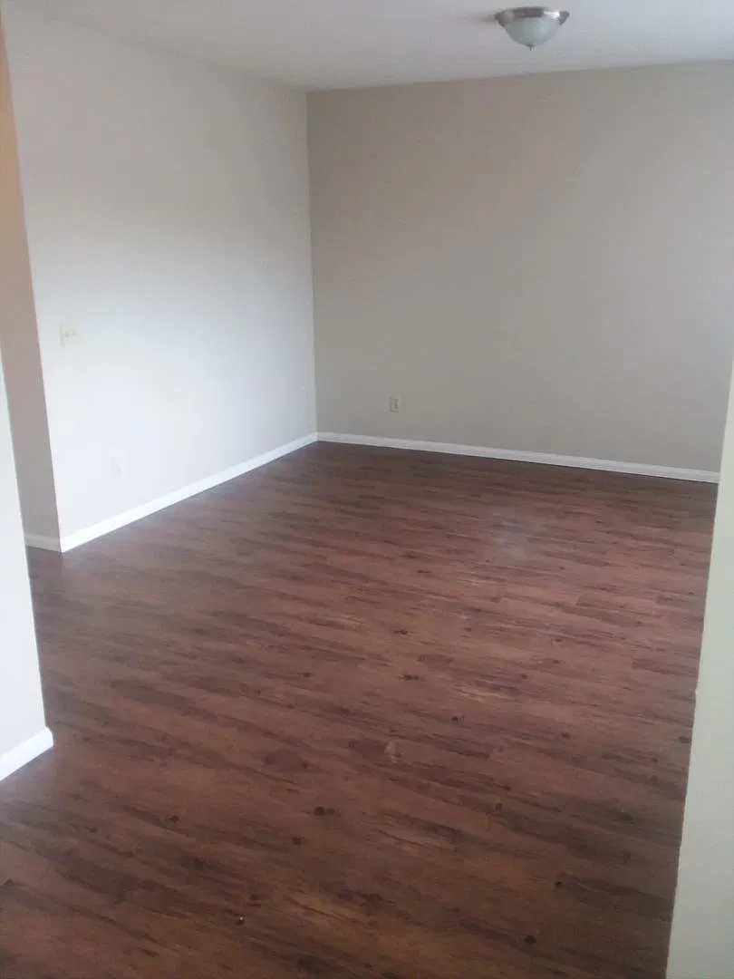 Vista Apartment Two Bedroom for Rent — Photo 4