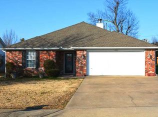 1806 Oxford Pl, Springdale, AR 72764