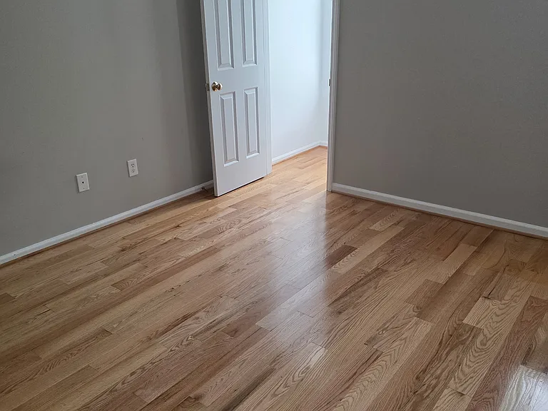 7504 Riverside Ct — Photo 30