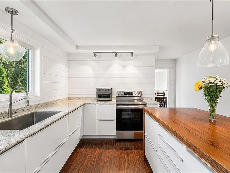 5 Interlocken Rd — Photo 14