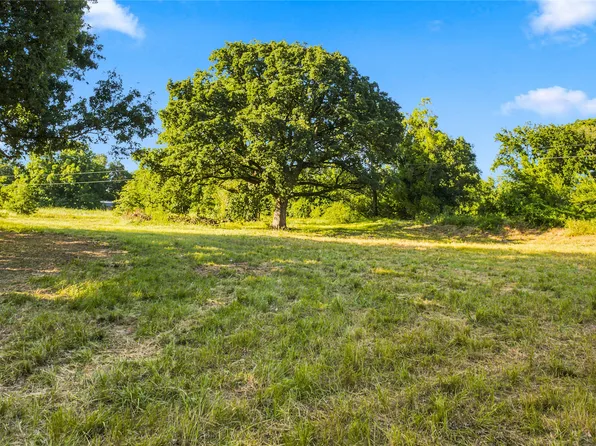 610 County Road 2040, Klondike, TX 75448