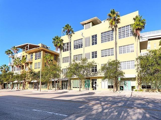1st image of 435 N Andrews Ave #1D