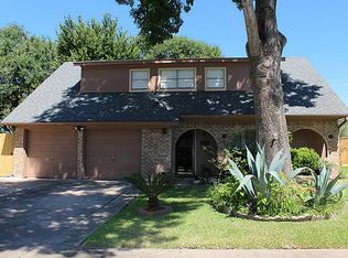 10415 Shell Rock Rd, La Porte, TX 77571