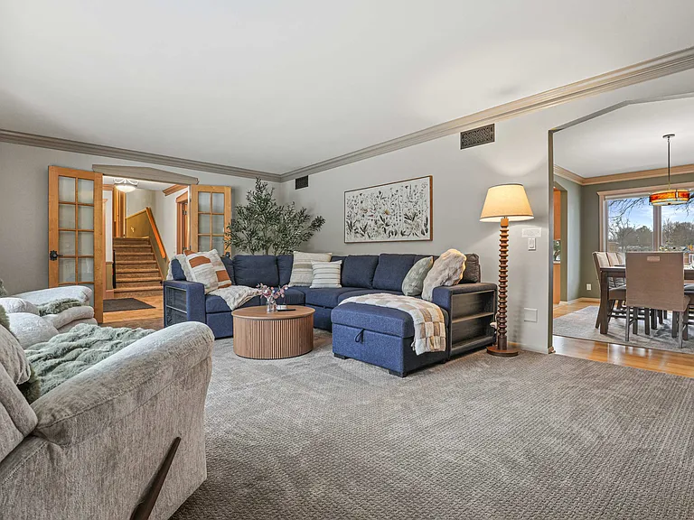 600 Woodview Dr — Photo 22