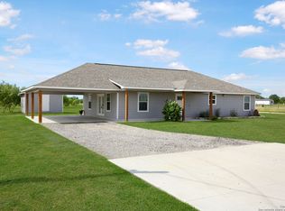 1034 County Road 6710, Natalia, TX 78059