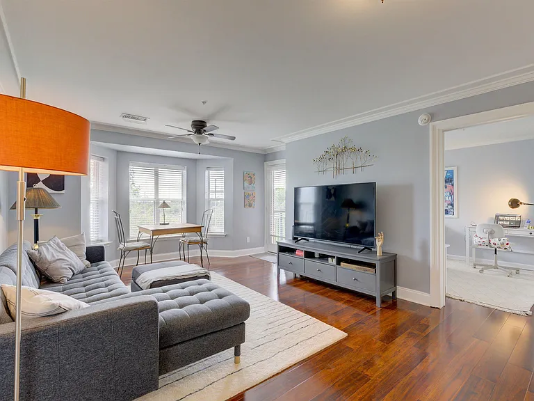 900 Taylor St #401 — Photo 17