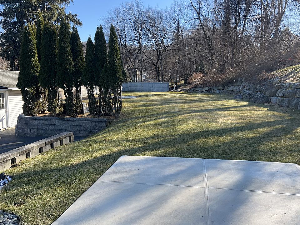 2nd image of 29 Ramapo Rd
