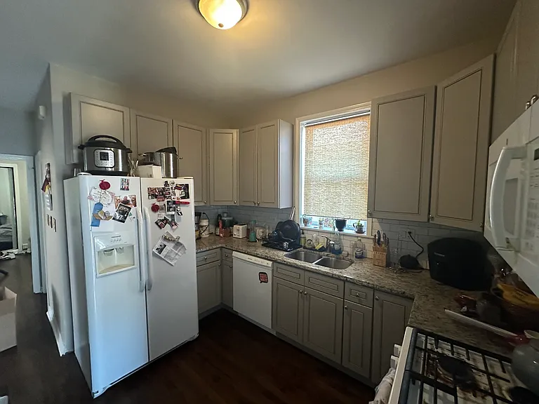 5110 W Byron St #1 — Photo 16