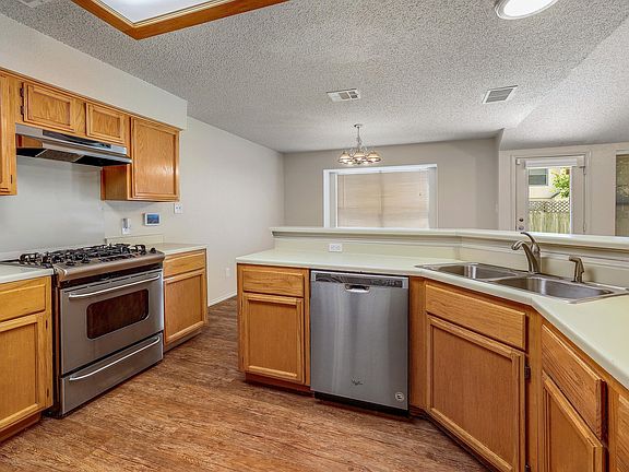 4th image of 12915 Margit Dr