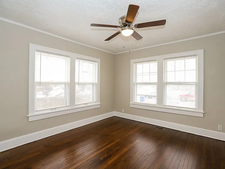 3515 E King Pl — Photo 23