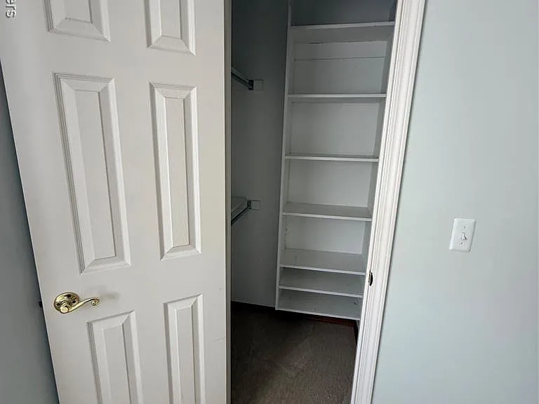 5164 Crowfoot Dr — Photo 22