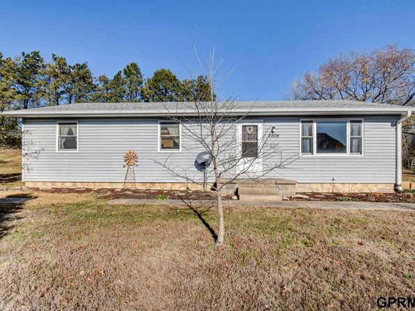 2204 Splitt Dr, Murray, NE 68409