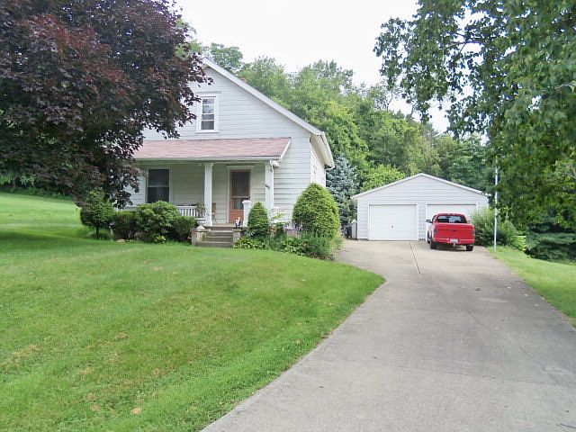 2nd image of 757 Pulver List Rd