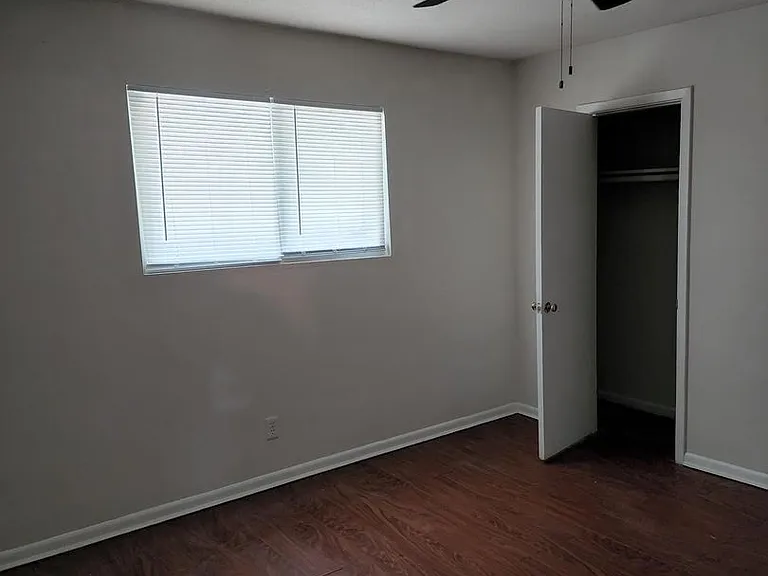 585 Marina St — Photo 9
