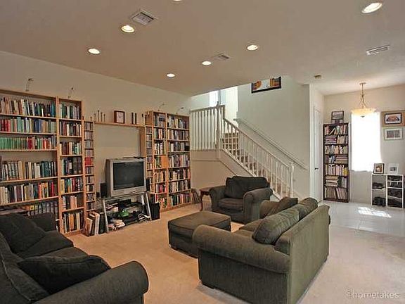 3rd image of 83 Stoney Dr
