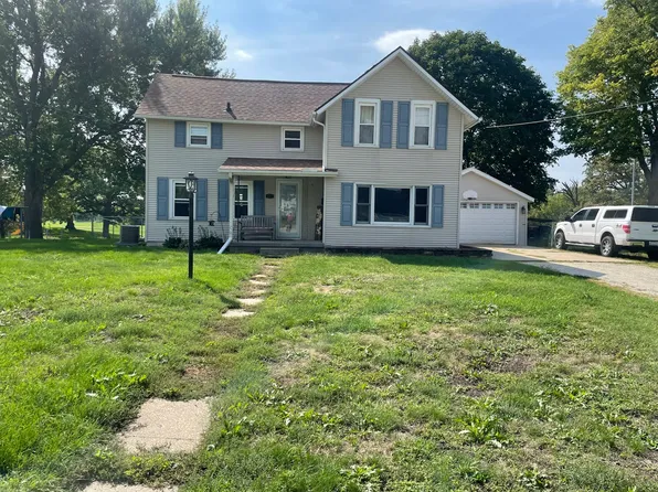 407 W Winfield St, Morrison, IL 61270