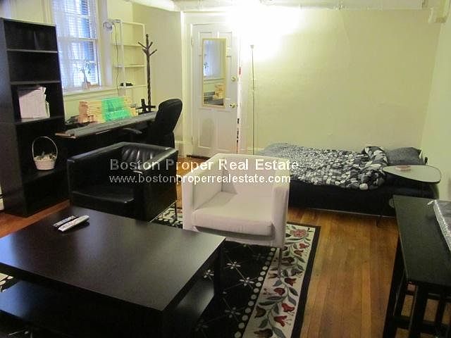 2nd image of 127 Myrtle St #1Z