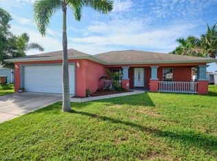 202 Diplomat Pkwy E, Cape Coral, FL 33909