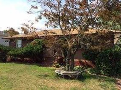 3617 Manhasset St, Seaford, NY, 11783
